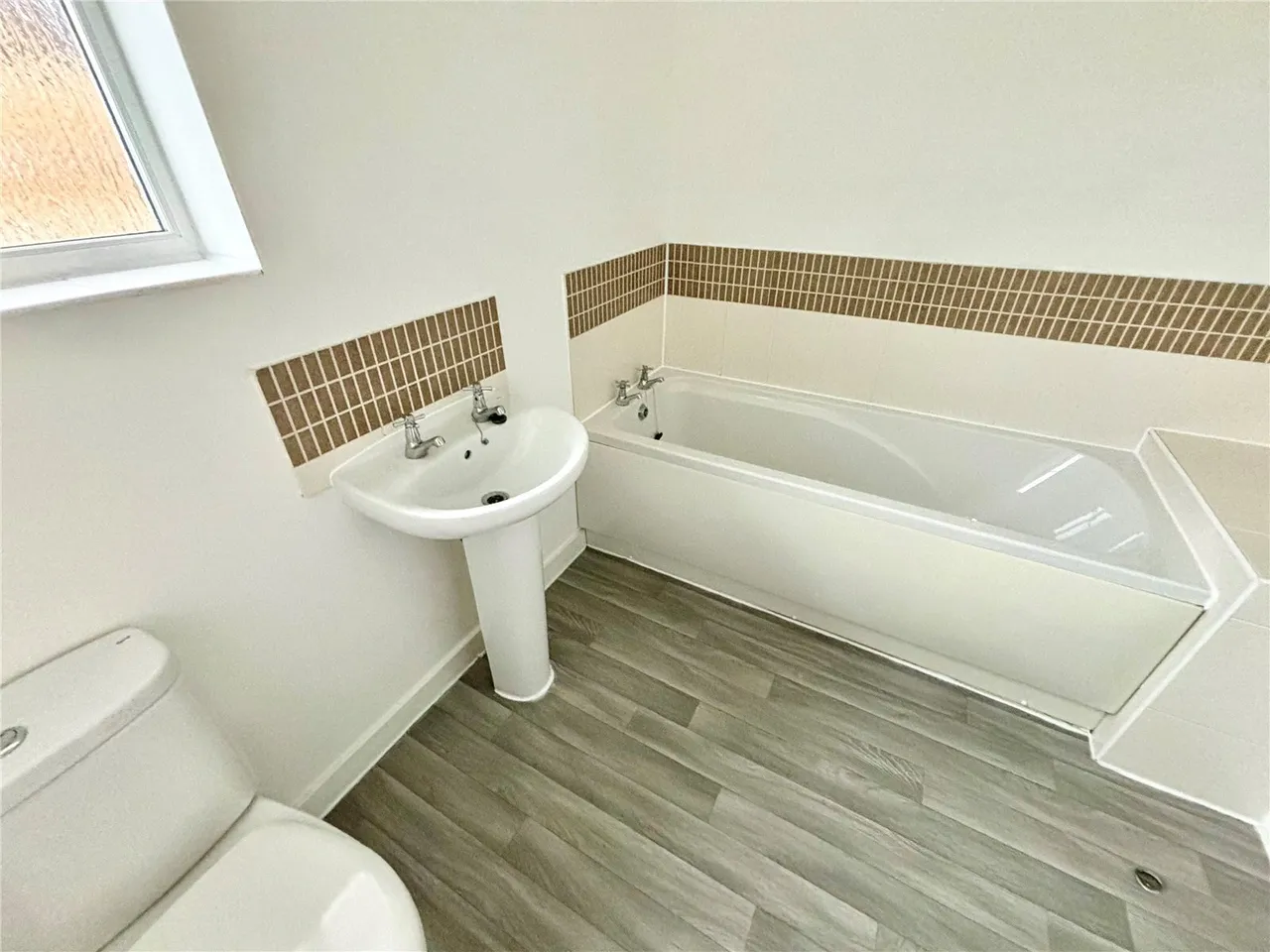 Reams Way, Kemsley, Sittingbourne, Kent, ME10, photo 11