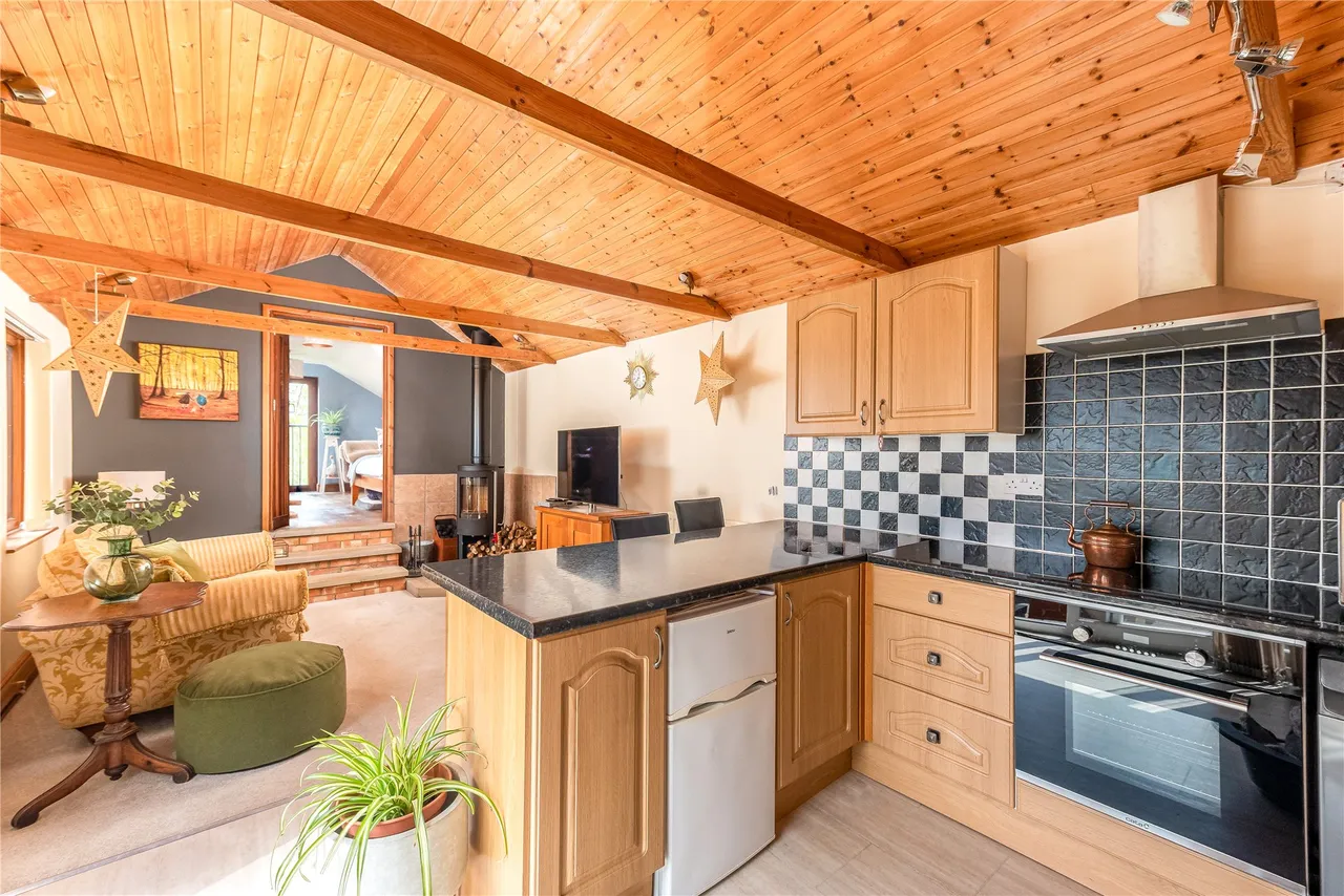 Northampton Road, Blisworth, NN7, photo 9
