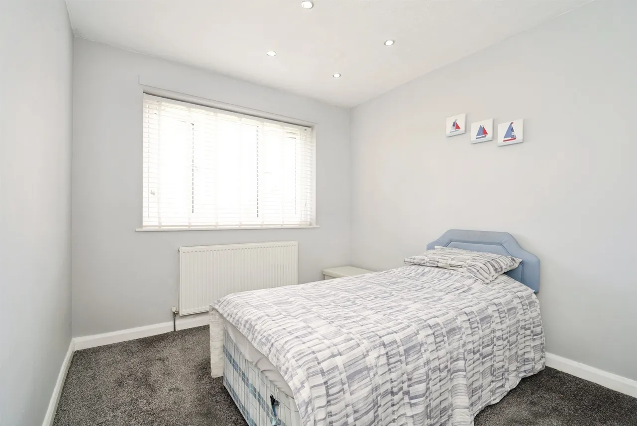 Vernon Way, Barnsley, photo 8