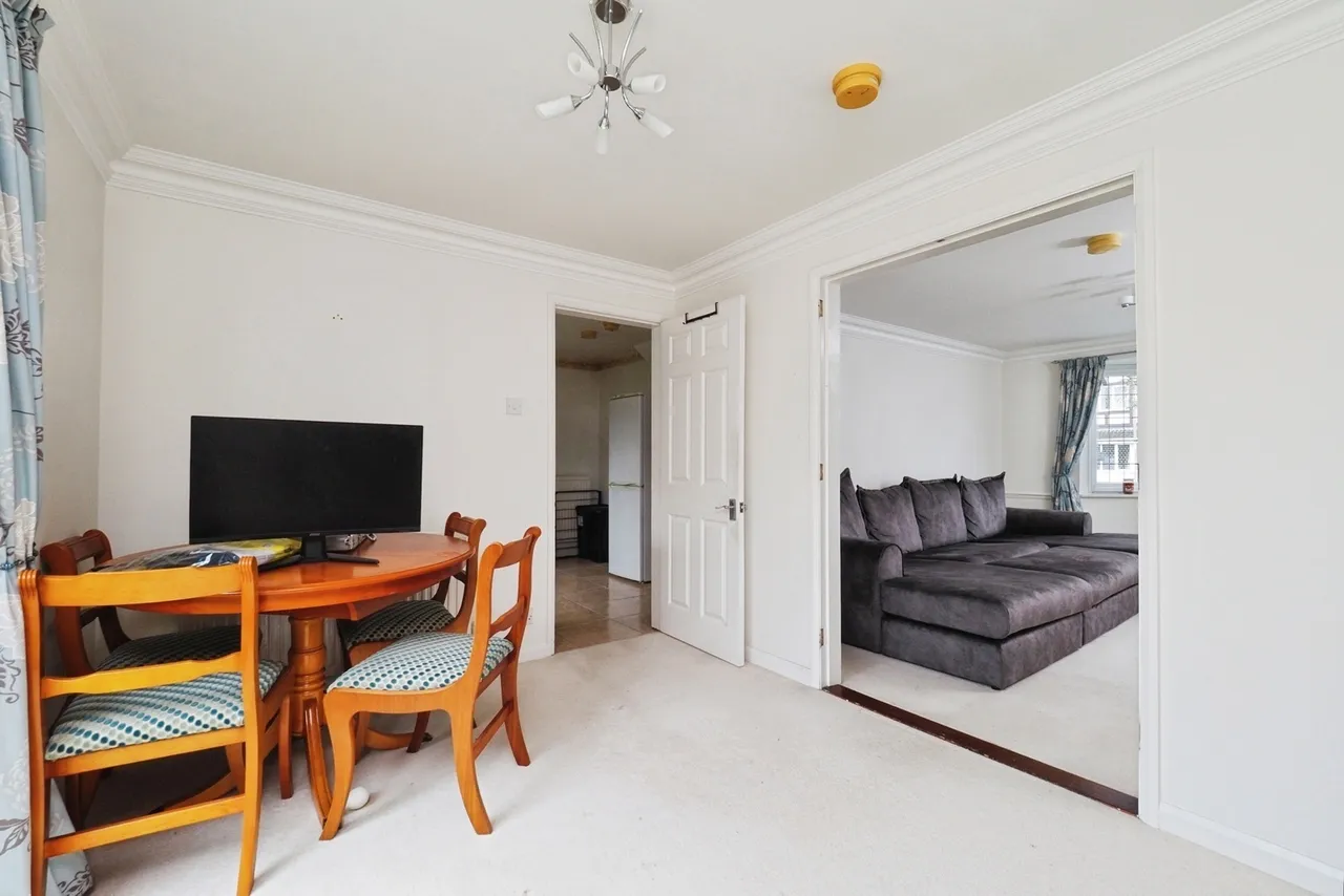 Blenheim Avenue, Lowdham, Nottingham, Nottinghamshire, NG14, photo 7