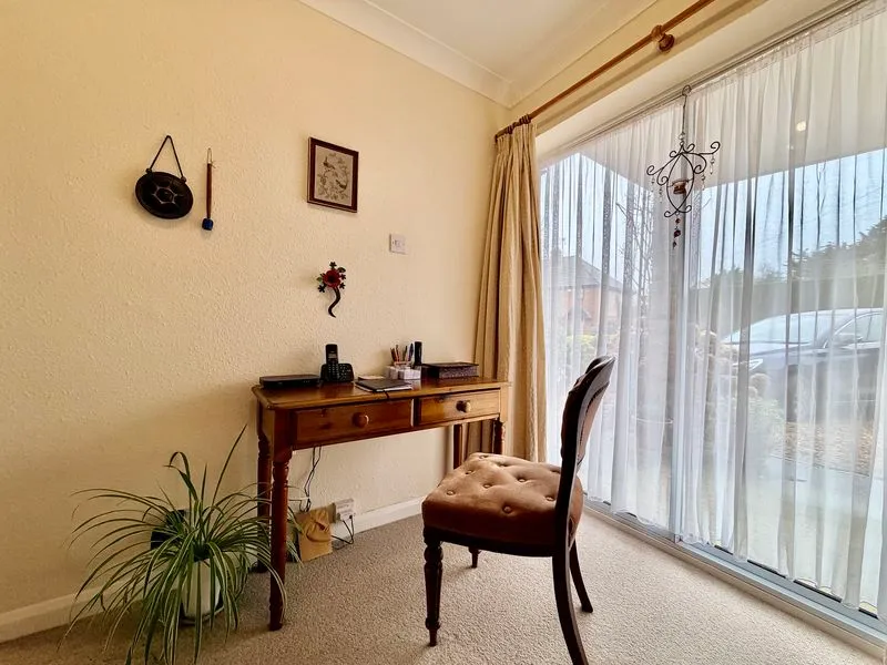 Oakland Way, Flackwell Heath HP10 9ED, photo 10
