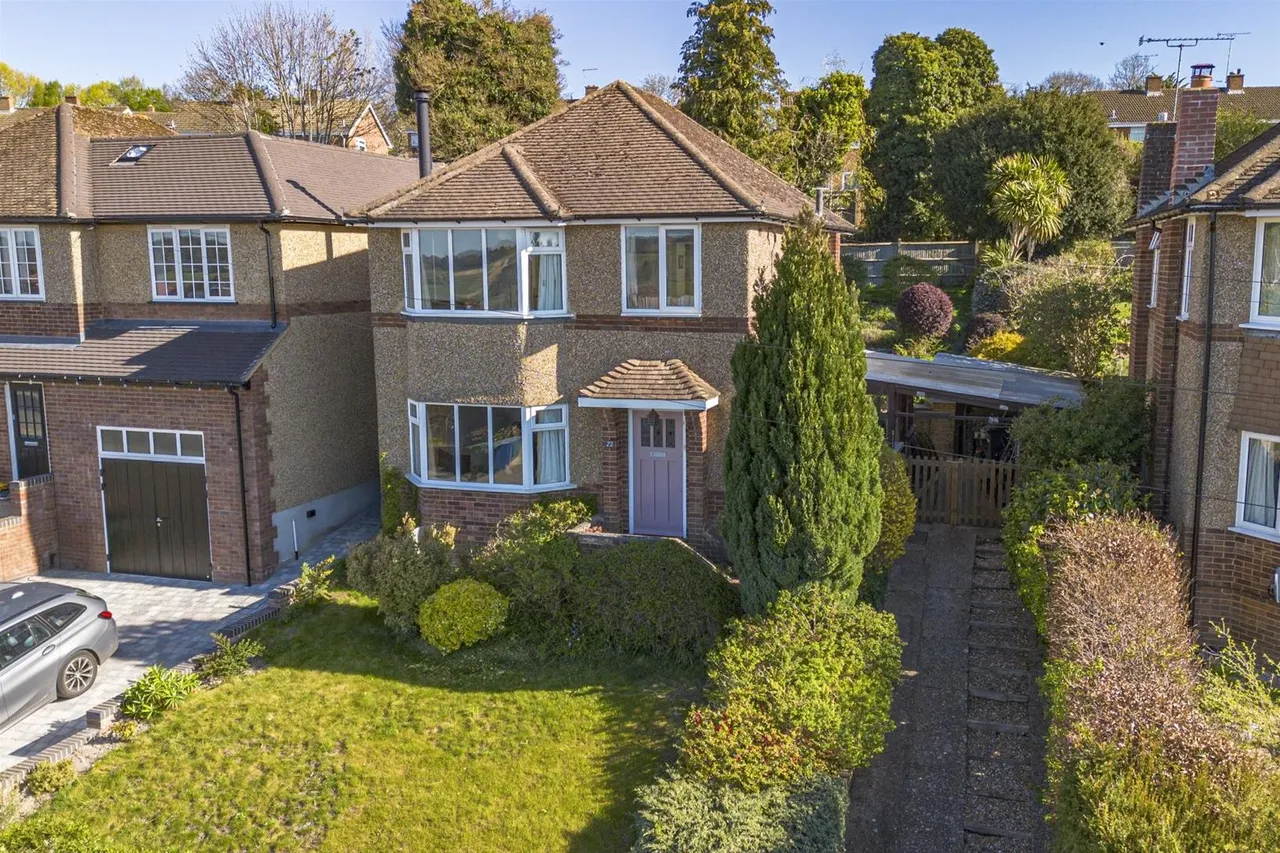3 bed house for sale, Talbot Avenue, High Wycombe, HP13
