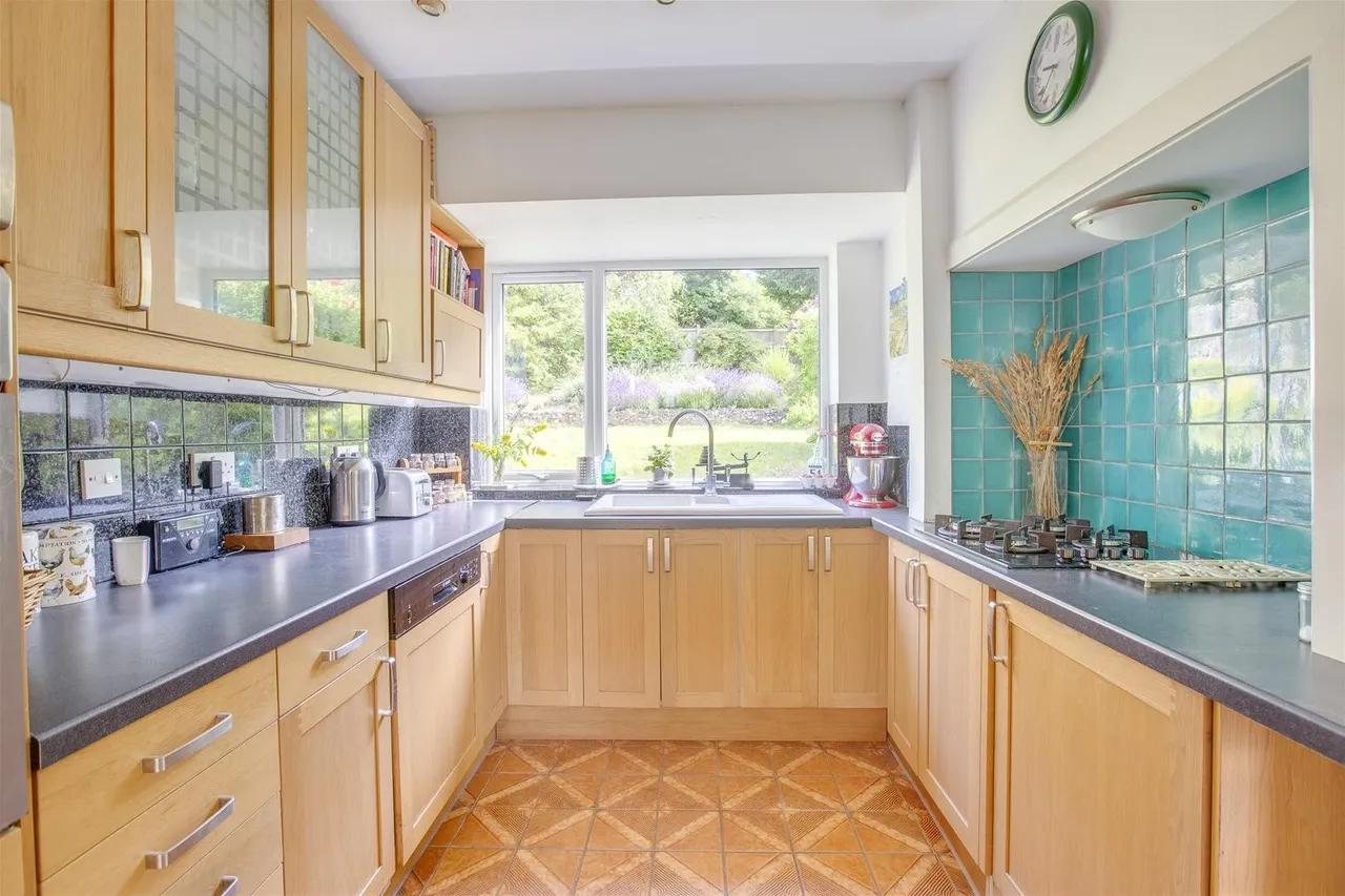 Talbot Avenue, High Wycombe, HP13, photo 4