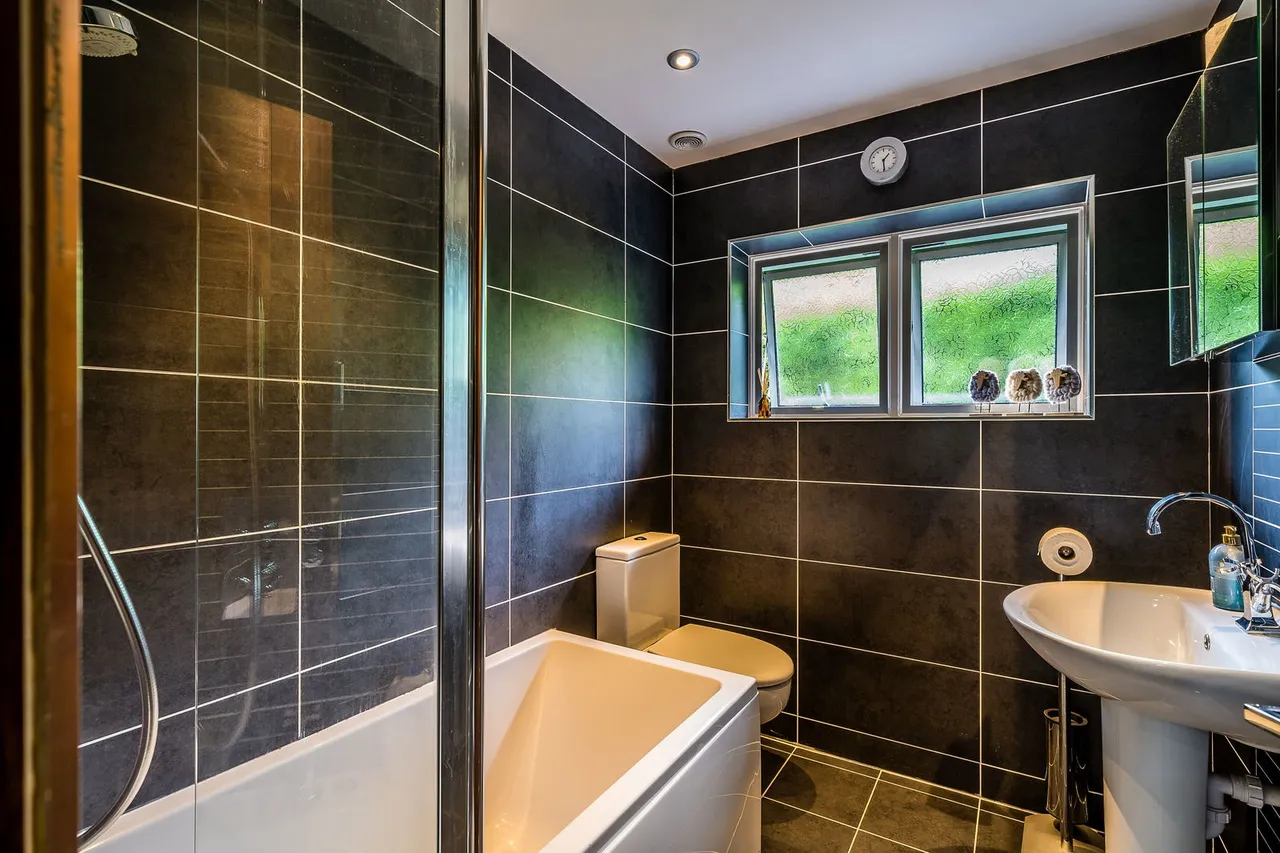 Christmas Lane, Bowness, LA23, photo 12