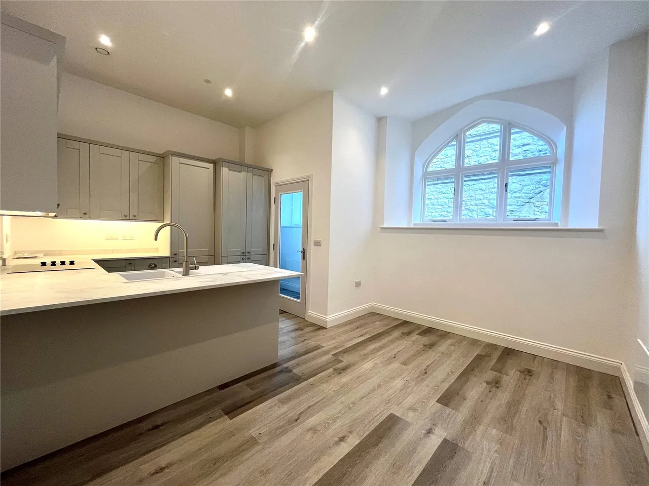 Old Chester Road, Holywell, CH8, photo 7