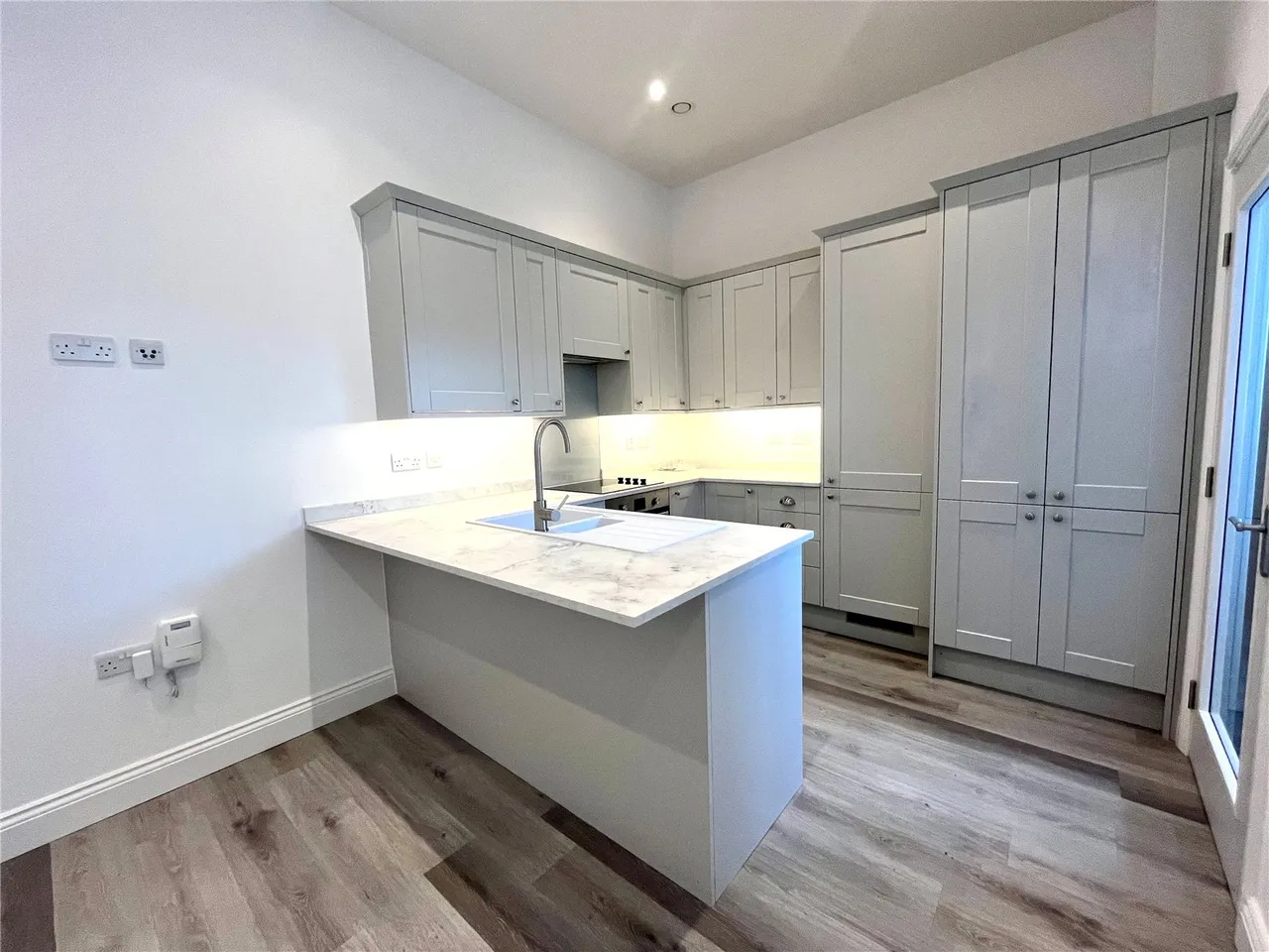 Old Chester Road, Holywell, CH8, photo 3