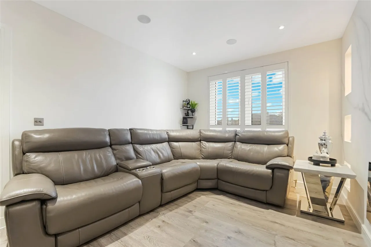Hermitage Avenue, Knightswood, G13, photo 10