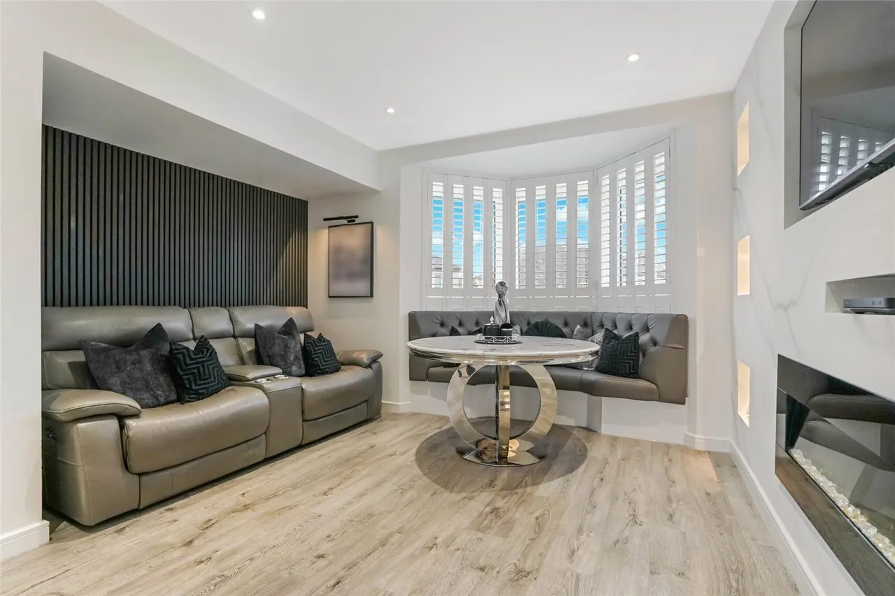 Hermitage Avenue, Knightswood, G13, photo 2