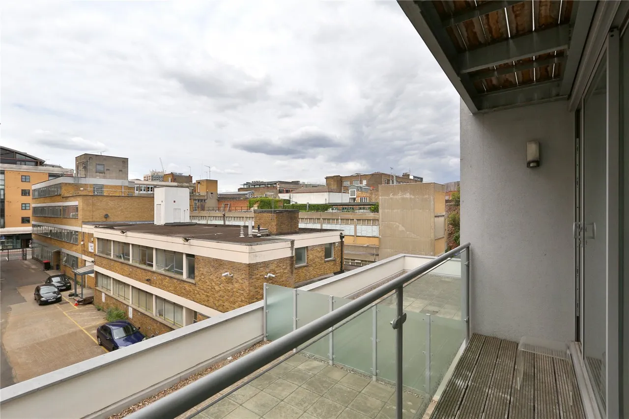 Dereham Place, Shoreditch, EC2A, photo 3