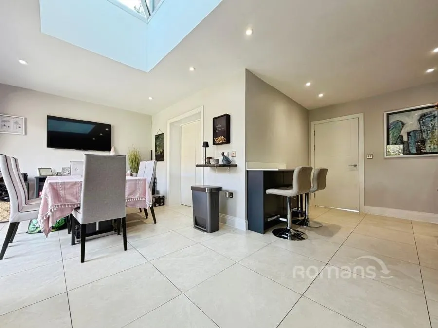 Kingfisher Drive, Camberley, GU15, photo 8
