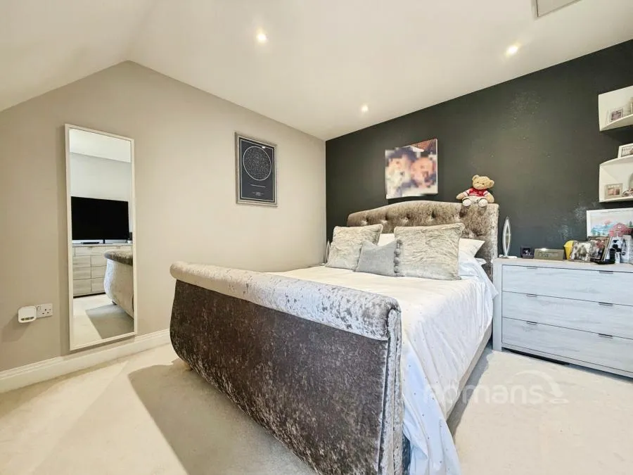 Kingfisher Drive, Camberley, GU15, photo 4