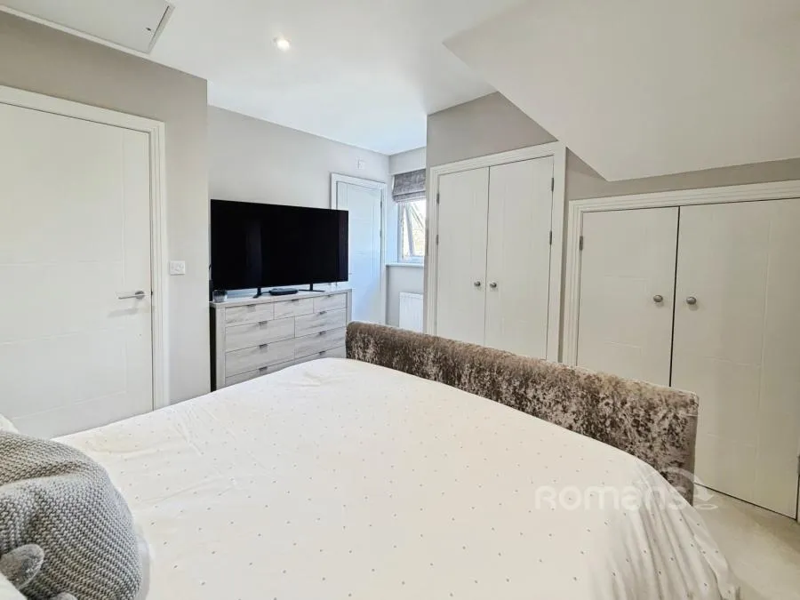 Kingfisher Drive, Camberley, GU15, photo 14