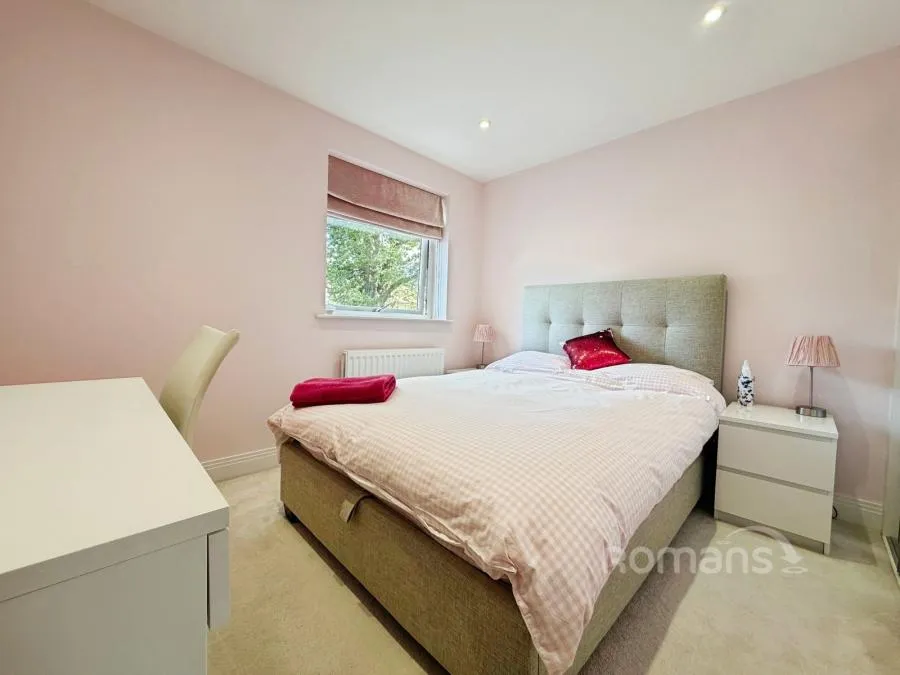 Kingfisher Drive, Camberley, GU15, photo 11