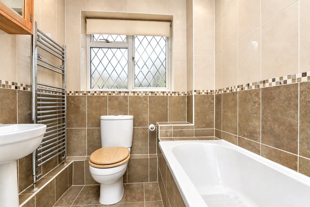 Bramble Lane, Stonehouse, GL10, photo 6