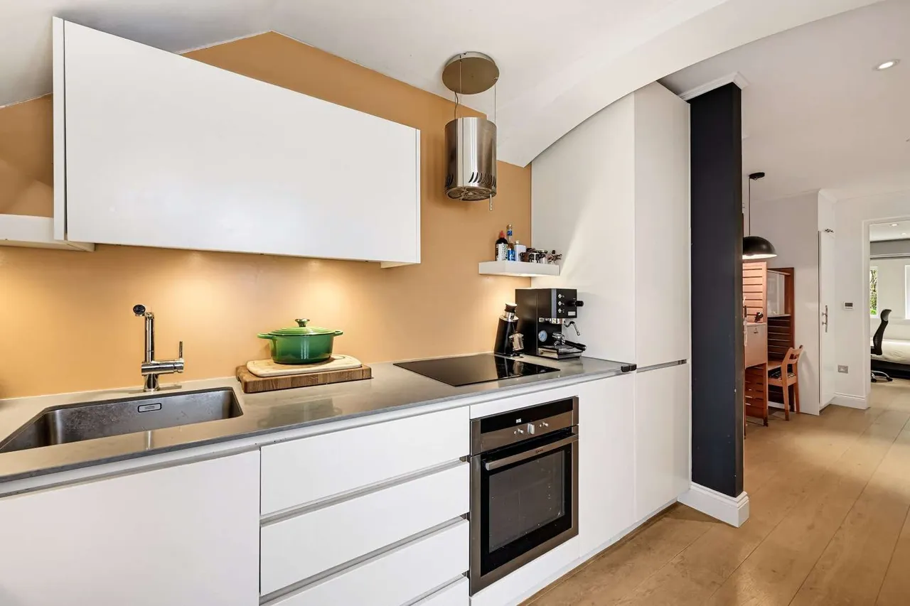Primrose Gardens, London, NW3, photo 9