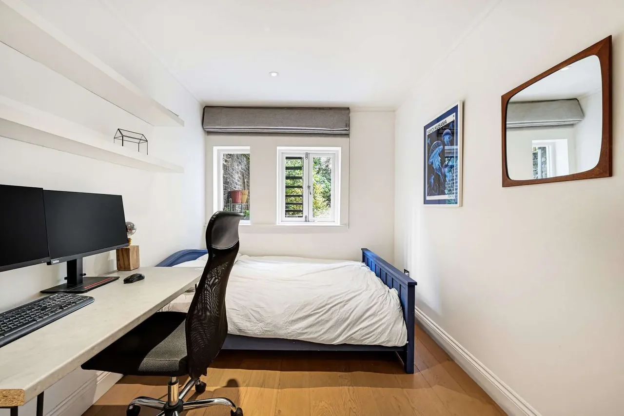 Primrose Gardens, London, NW3, photo 15