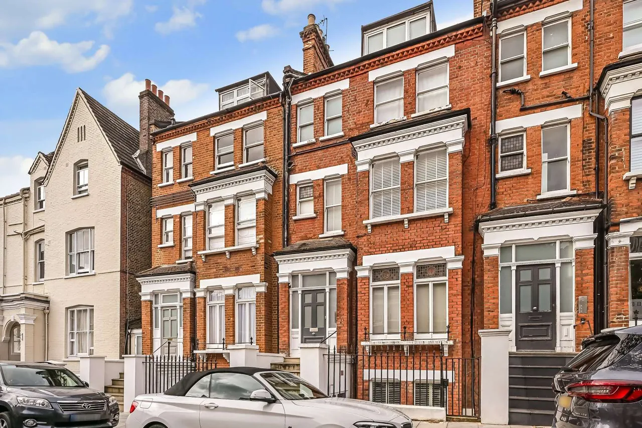 Primrose Gardens, London, NW3, photo 2