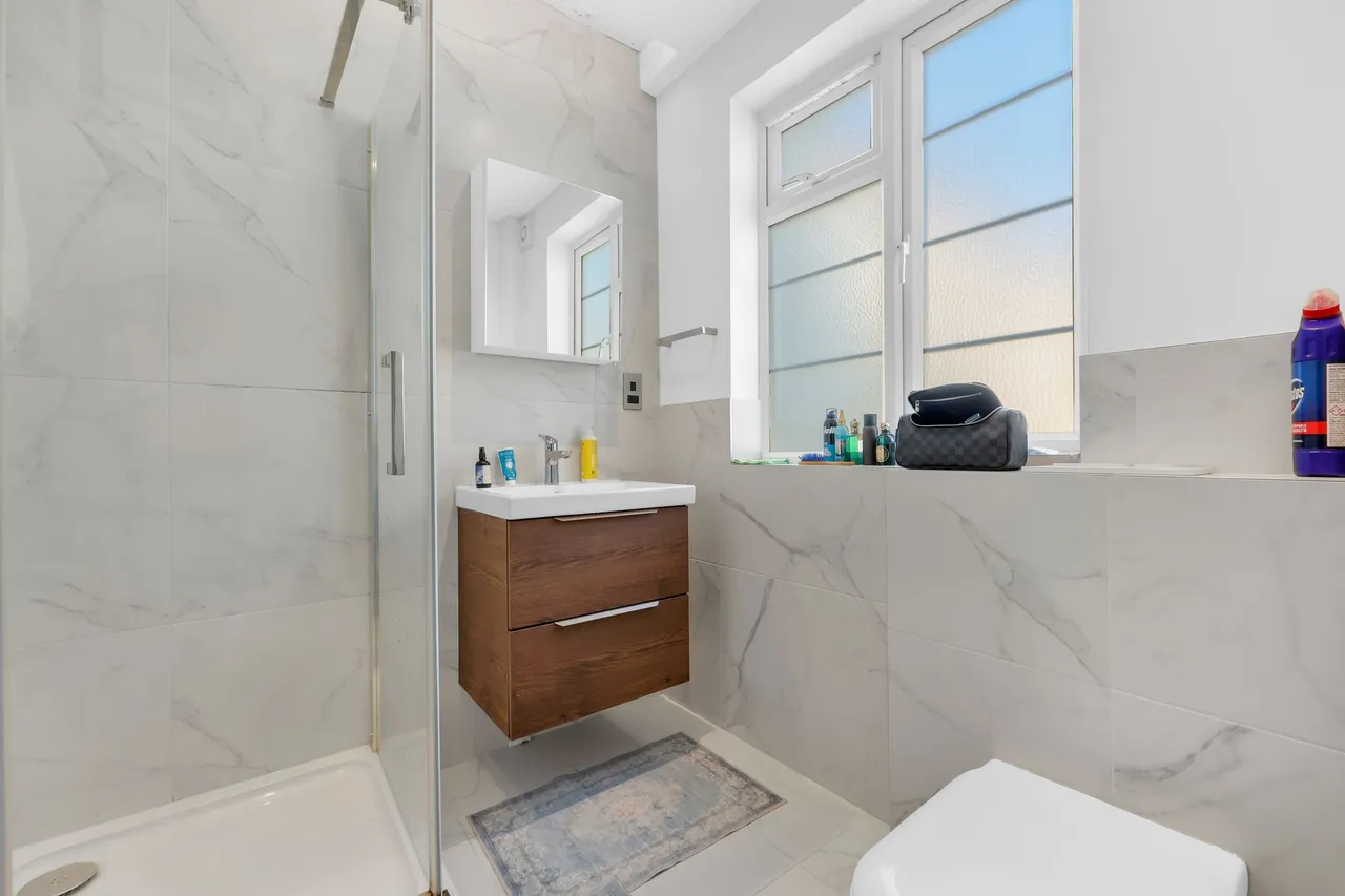 Willesden Lane, London, NW6, photo 14