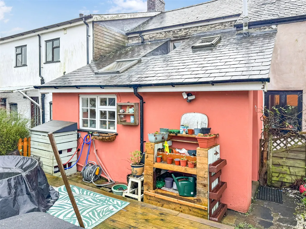 Ivy Terrace, Darowen, photo 2