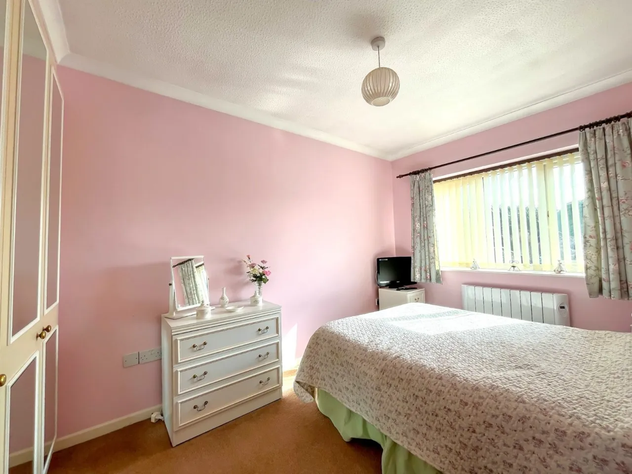 Kingshill Gardens, Nailsea, BS48, photo 4