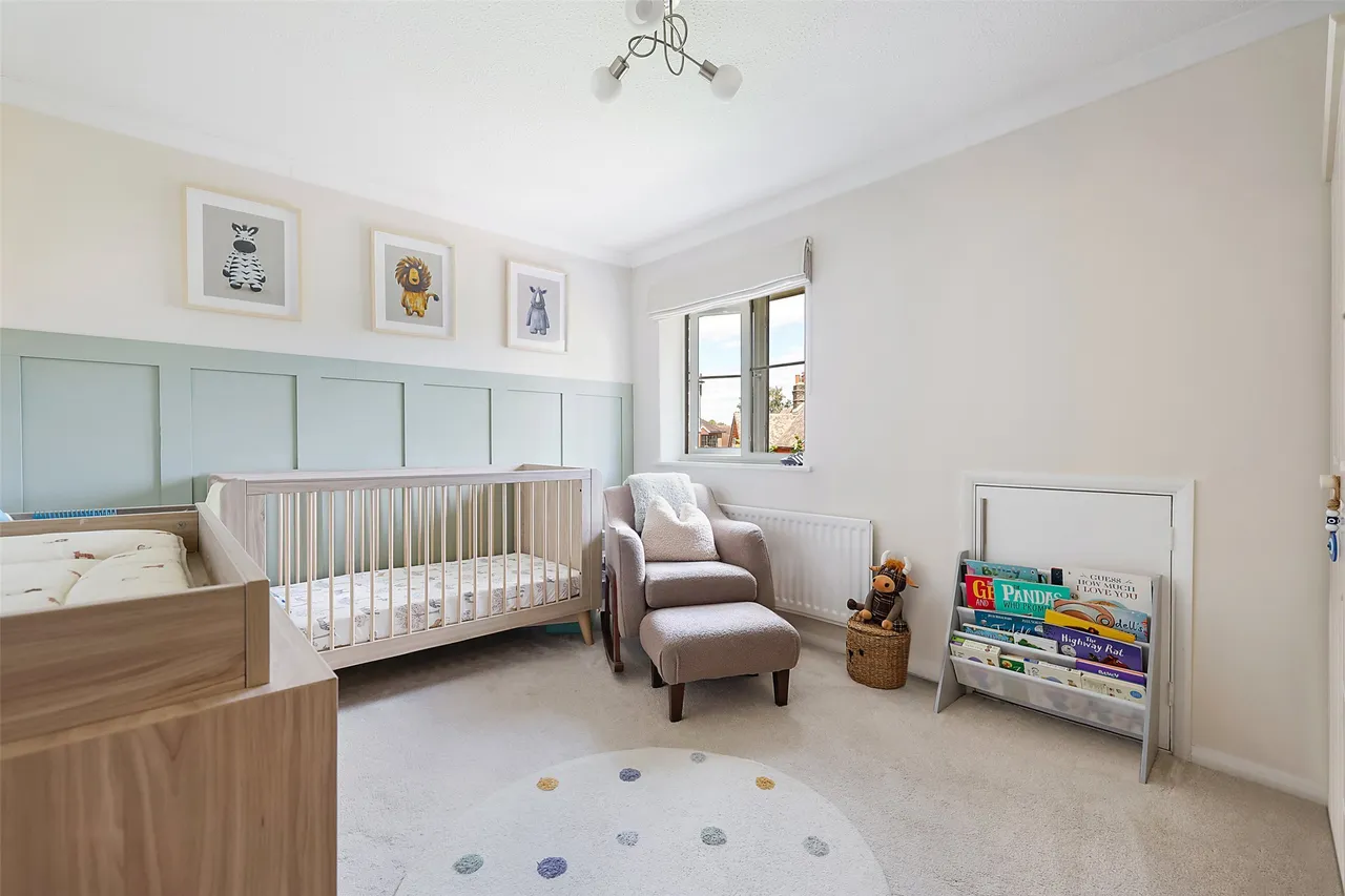 Owen Place, Leatherhead, KT22, photo 8