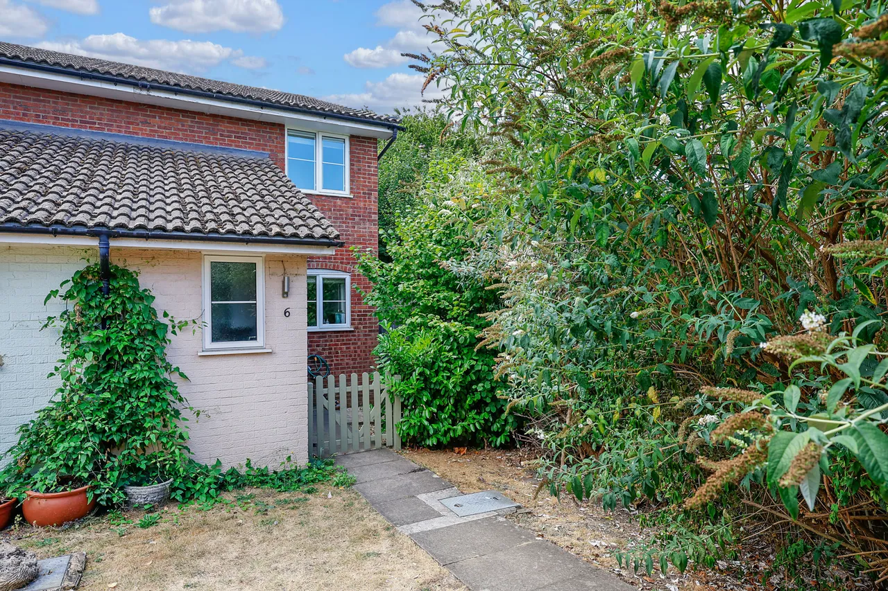 Owen Place, Leatherhead, KT22, photo 13