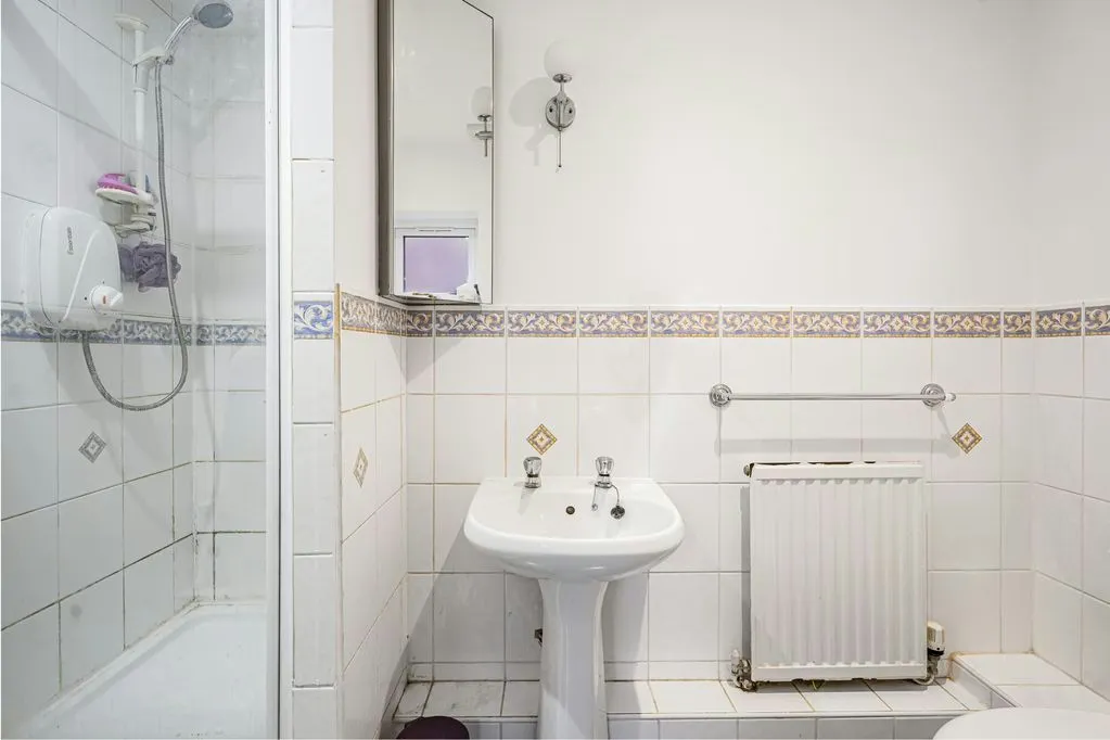 Framlingham Court, Shenley Church End, Milton Keynes, Buckinghamshire, MK5 6HD, photo 8