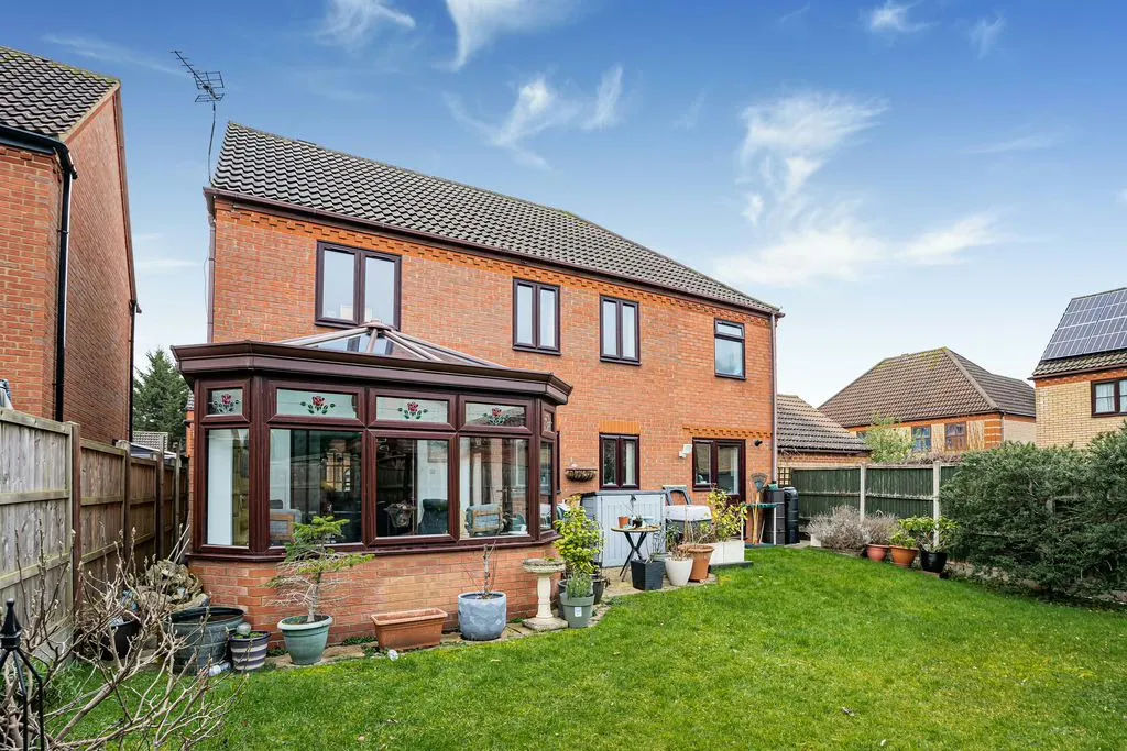Framlingham Court, Shenley Church End, Milton Keynes, Buckinghamshire, MK5 6HD, photo 15