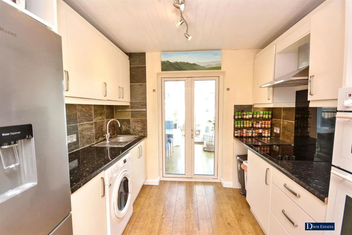 The Crescent, Cranham, Upminster, RM14, photo 7