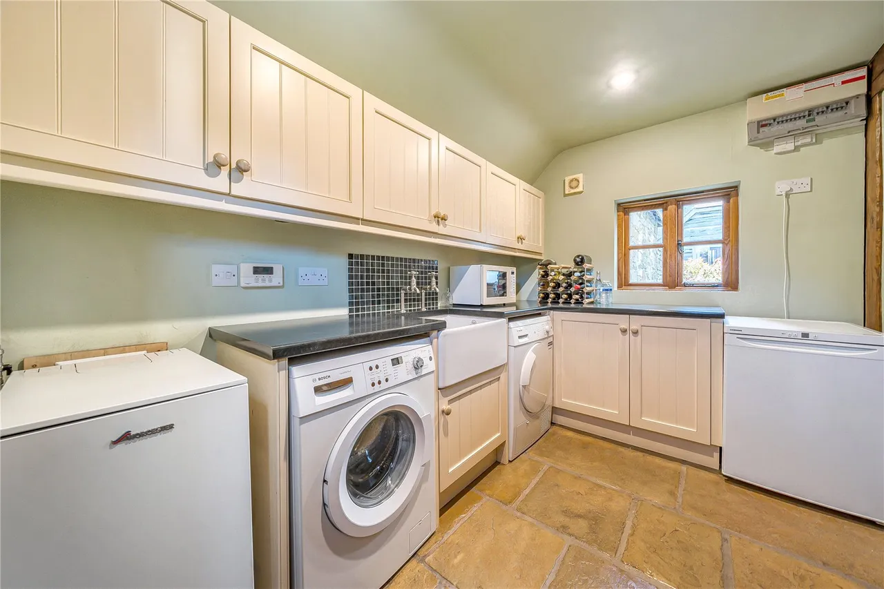 Bury Court Park, Wigmore, Leominster, Herefordshire, HR6 9US, photo 9