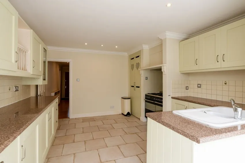 St. Helens Avenue, Benson, OX10, photo 7