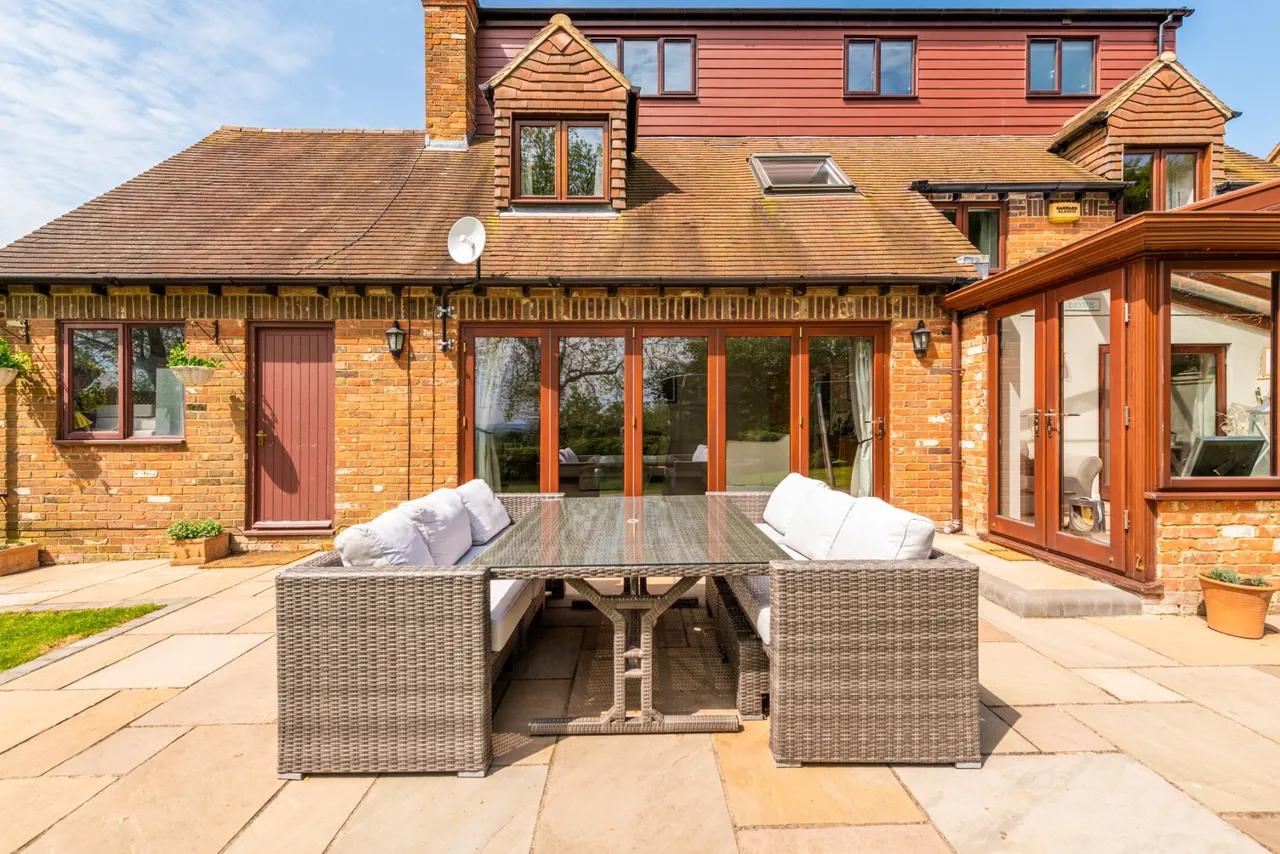 Manor Farm Cottage, Pitchcott, HP22, photo 23