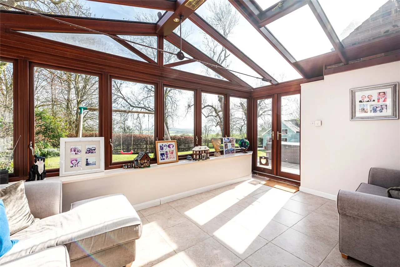 Manor Farm Cottage, Pitchcott, HP22, photo 4