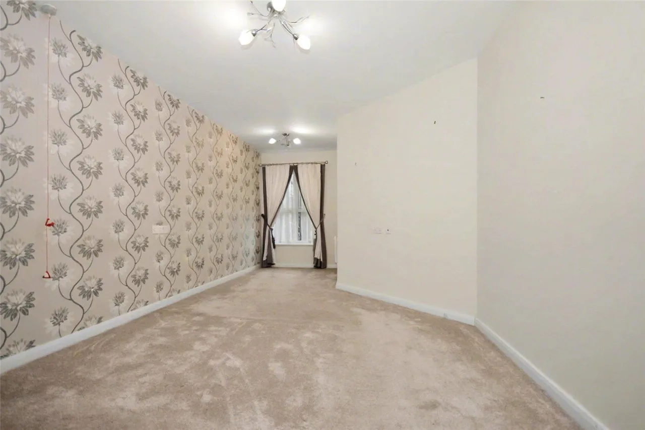 Squirrel Way, Leeds, LS17, photo 10