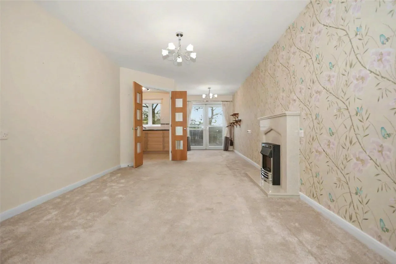 Squirrel Way, Leeds, LS17, photo 3