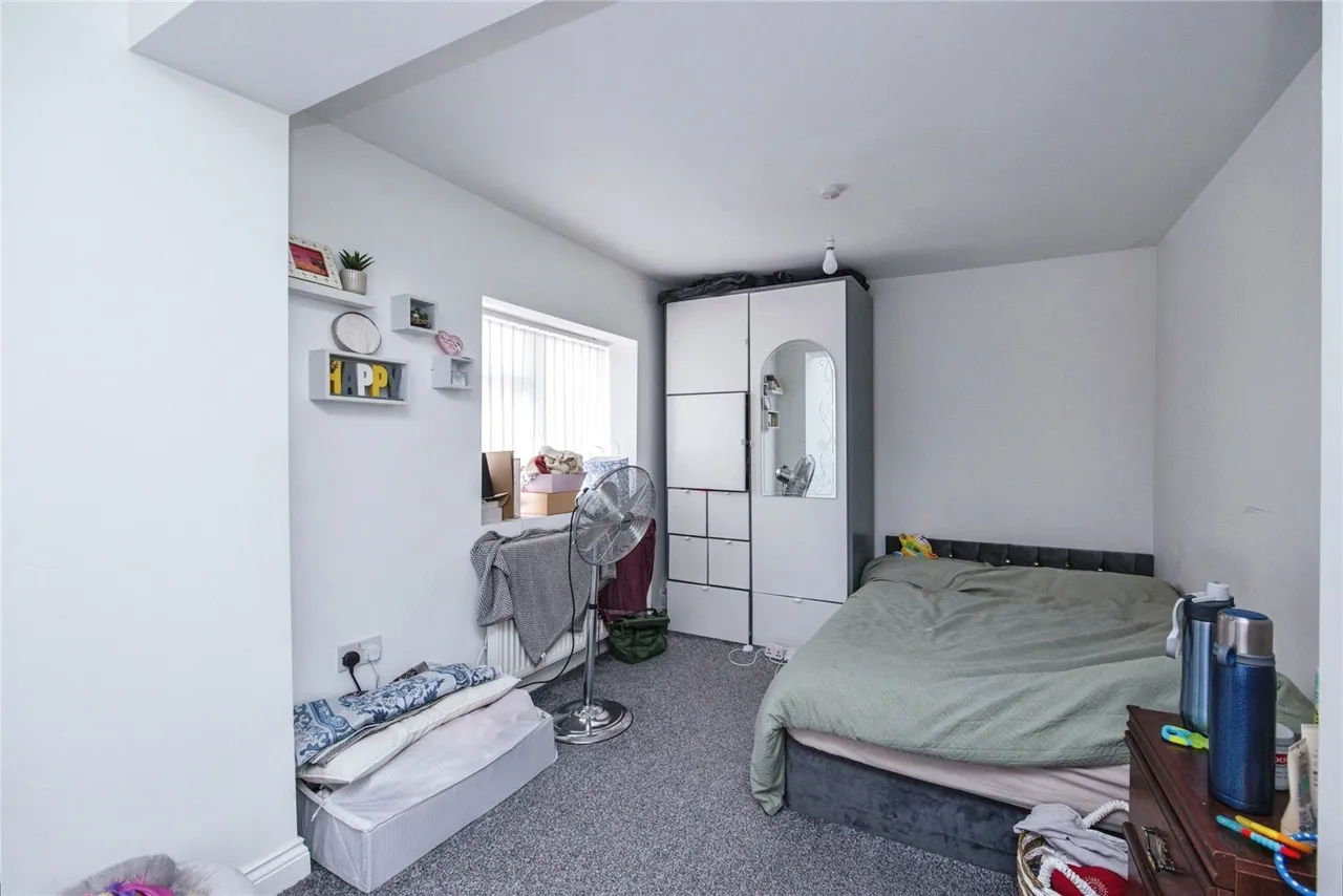 Smithy Close, Clifton, Nottingham, NG11, photo 9
