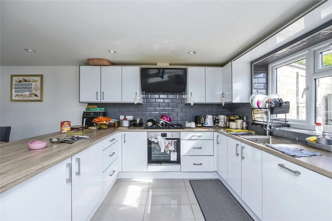 Smithy Close, Clifton, Nottingham, NG11, photo 7