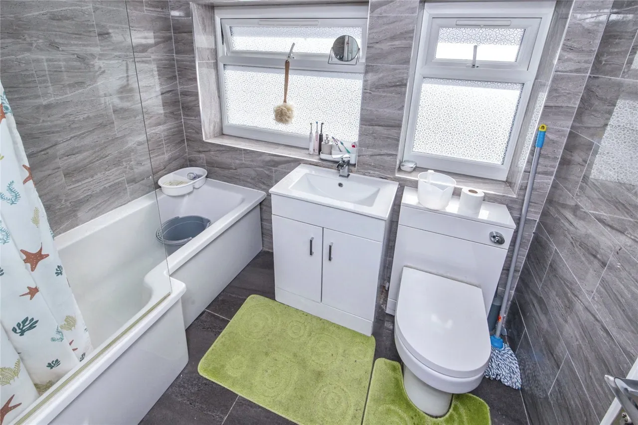 Smithy Close, Clifton, Nottingham, NG11, photo 12