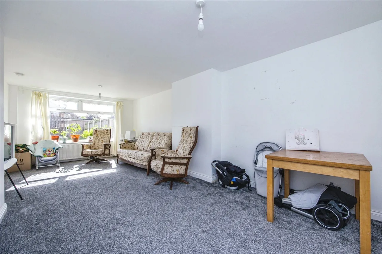 Smithy Close, Clifton, Nottingham, NG11, photo 4