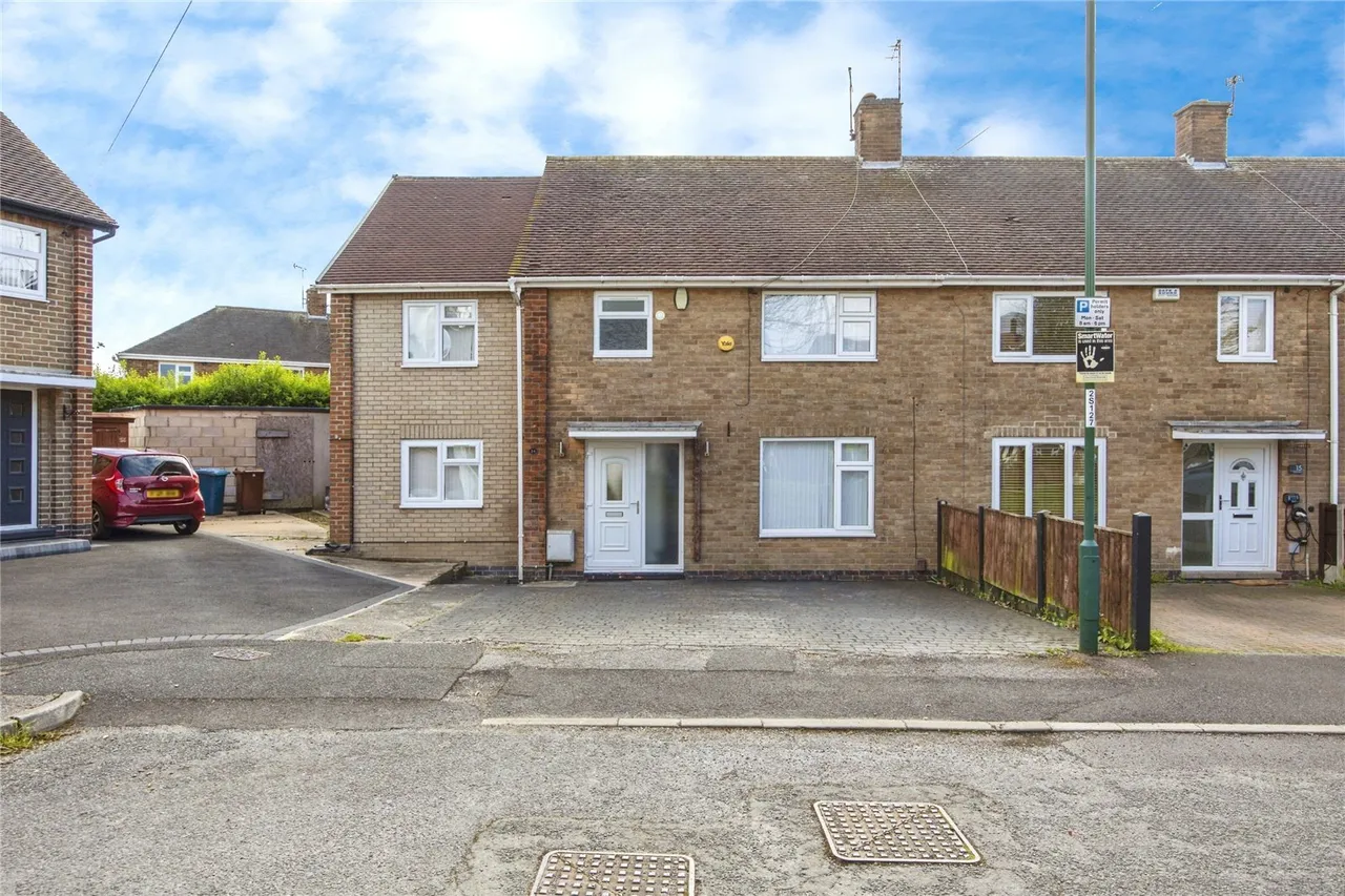 5 bed house for sale — Smithy Close, Clifton, Nottingham, NG11