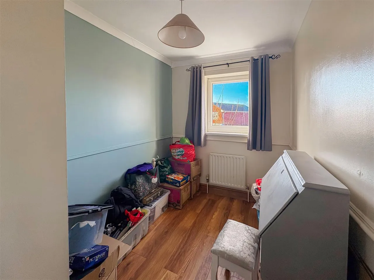 Douglas Close, Ford, photo 9
