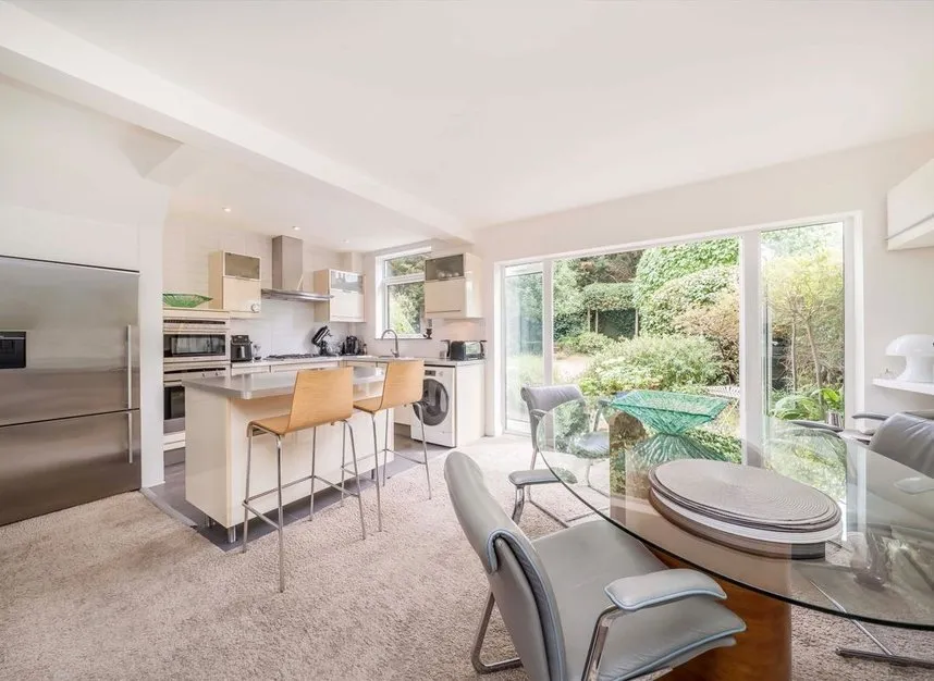 Pound Close, Long Ditton, KT6, photo 4