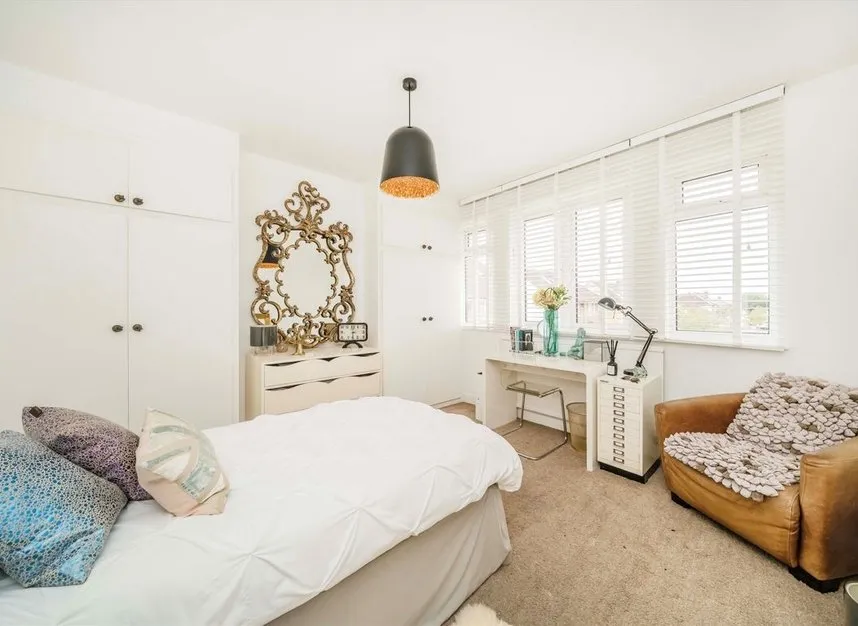 Pound Close, Long Ditton, KT6, photo 6
