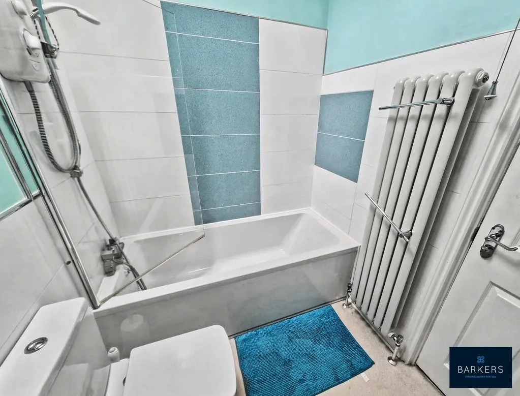 Leeds Road, Dewsbury WF12 7HQ, photo 13