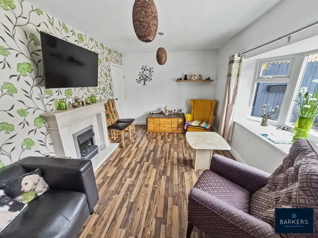 Leeds Road, Dewsbury WF12 7HQ, photo 8