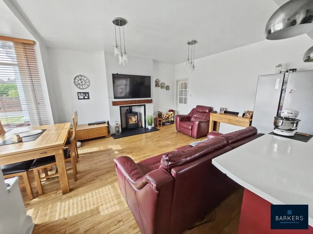 Leeds Road, Dewsbury WF12 7HQ, photo 21