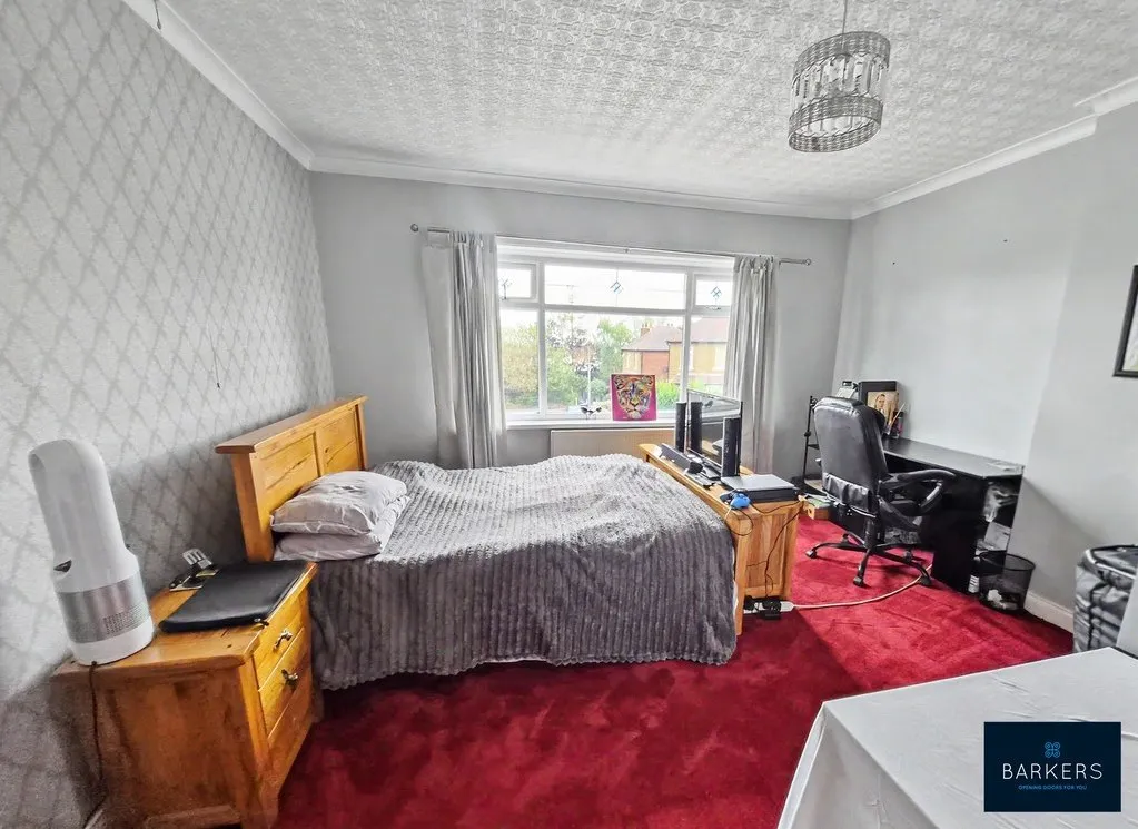 Leeds Road, Dewsbury WF12 7HQ, photo 19