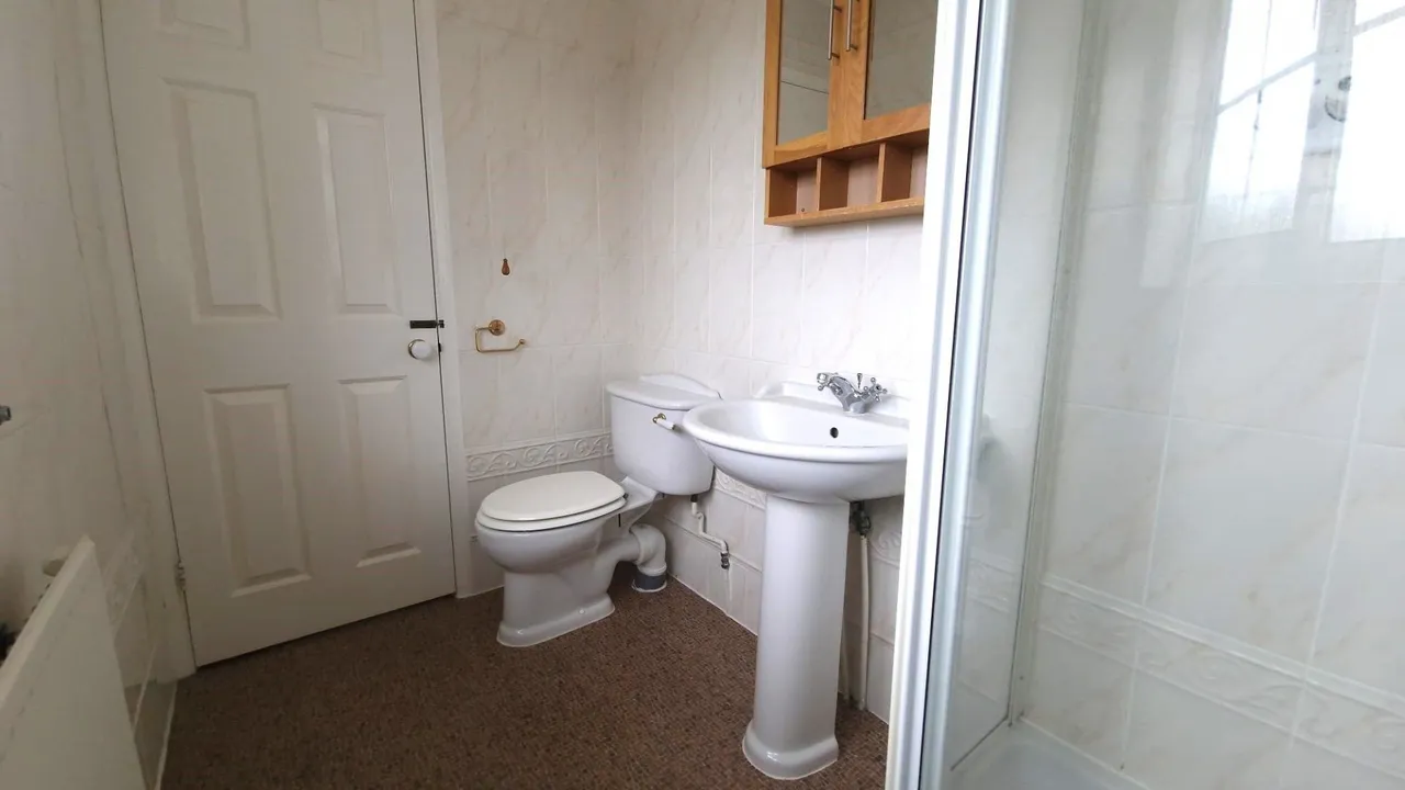 Stable Lane, Seer Green, HP9, photo 9