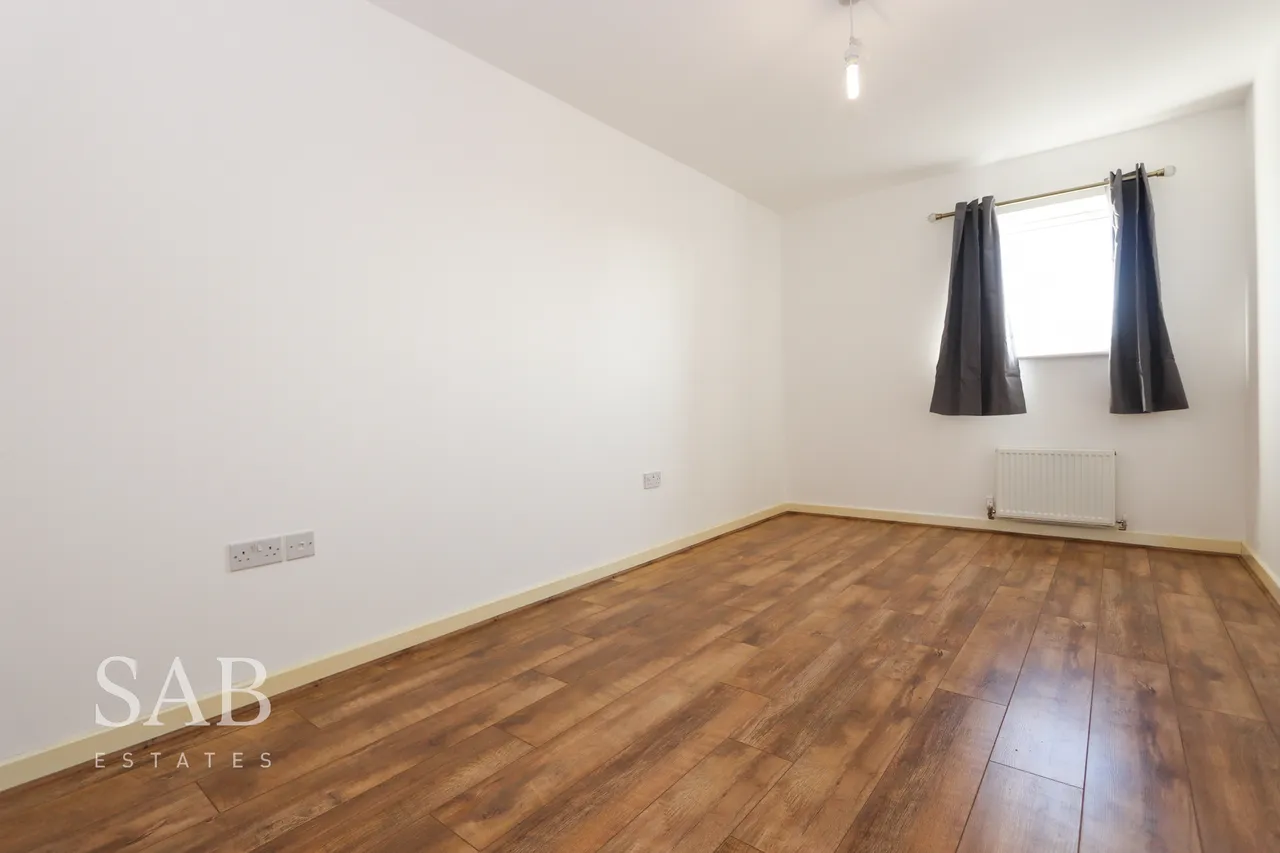 Taywood Road, Northolt, UB5, photo 7