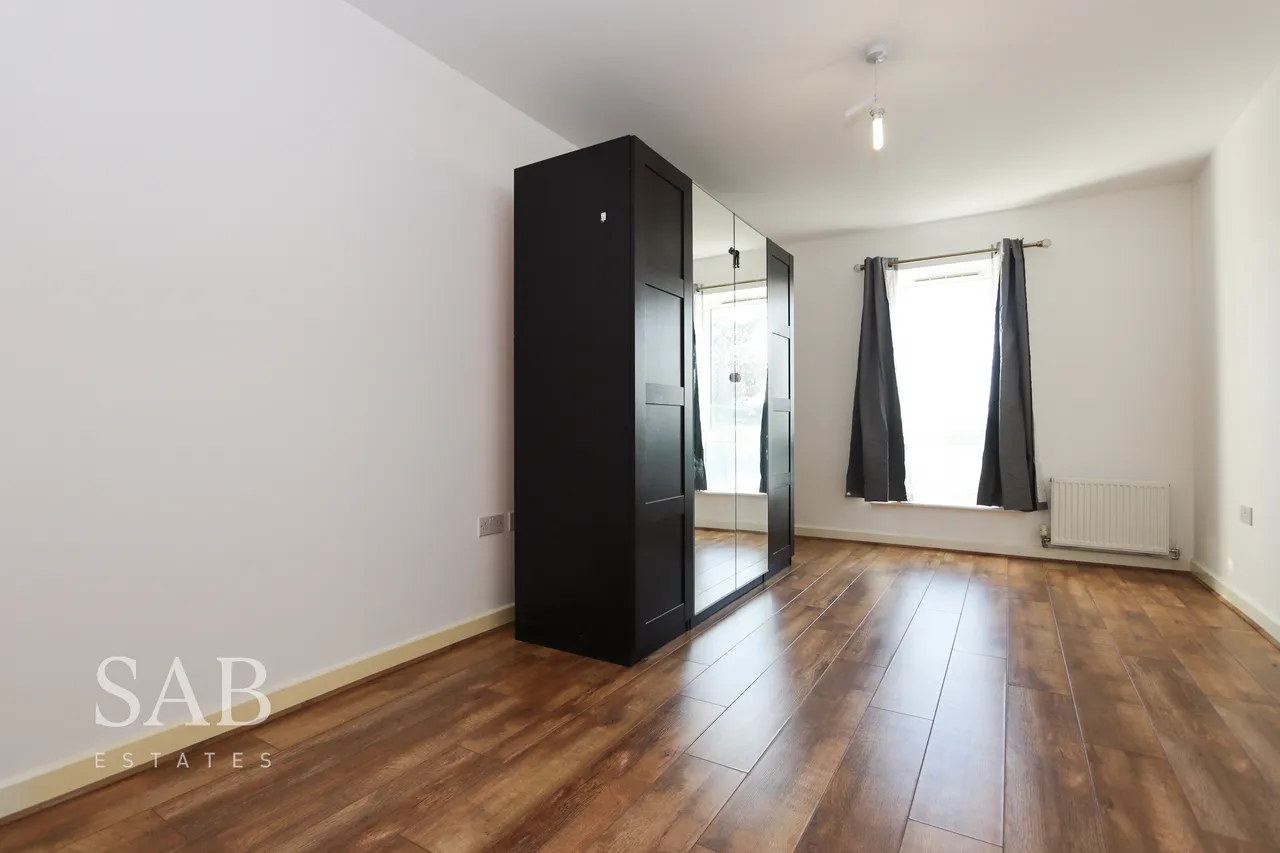 Taywood Road, Northolt, UB5, photo 5